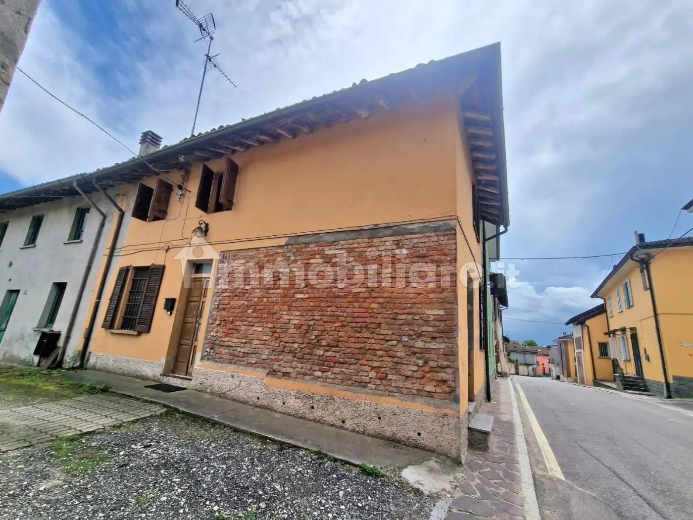 Terratetto unifamiliare 100 m², da ristrutturare, Centro, Costa de' Nobili - foto 5