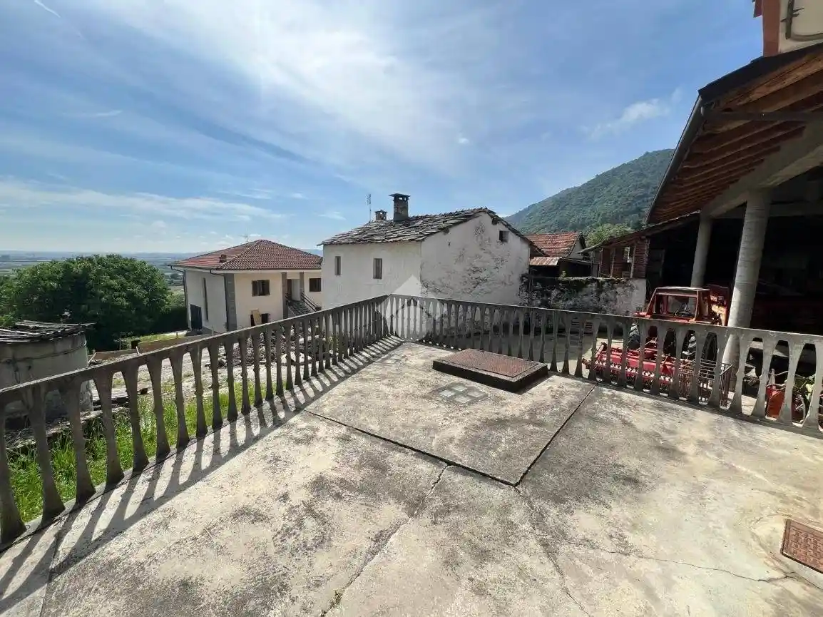 Terratetto unifamiliare via Carrà 2, Envie - foto 4