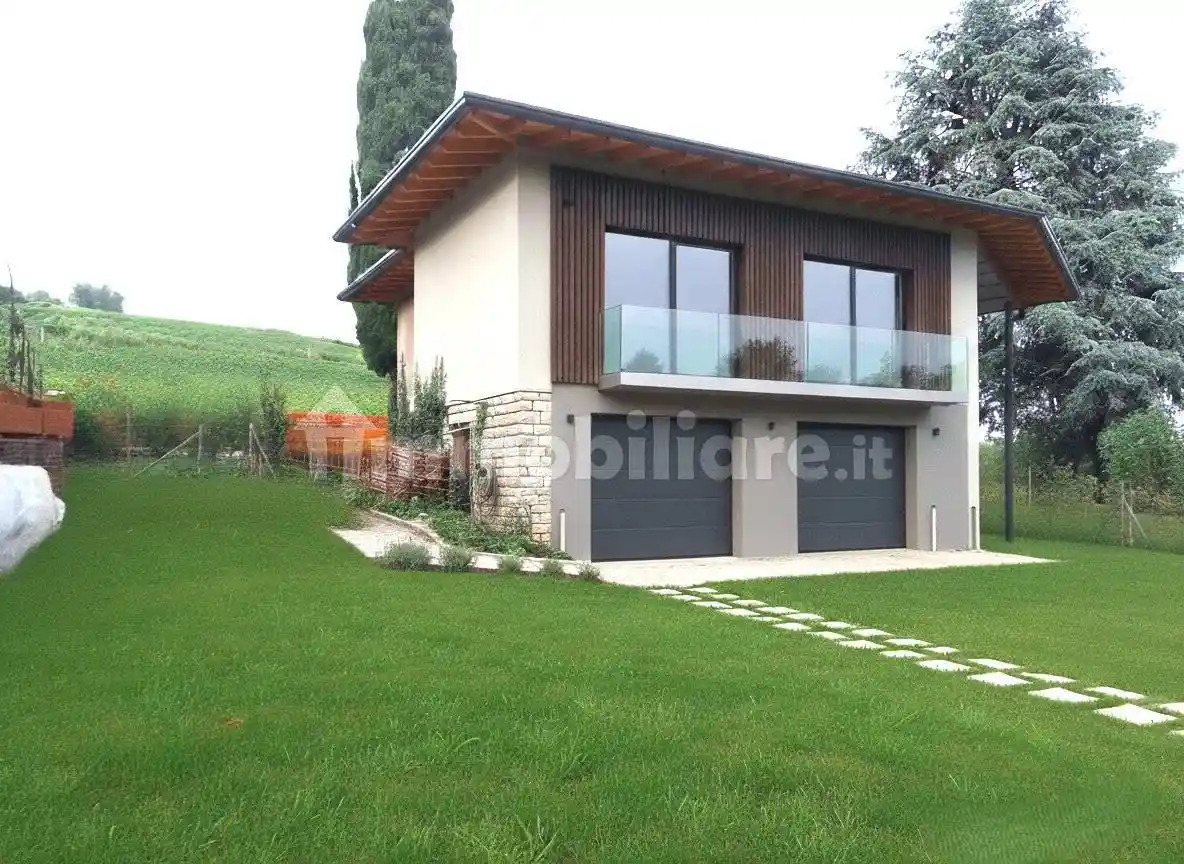 Villa in vendita a Grumello del Monte