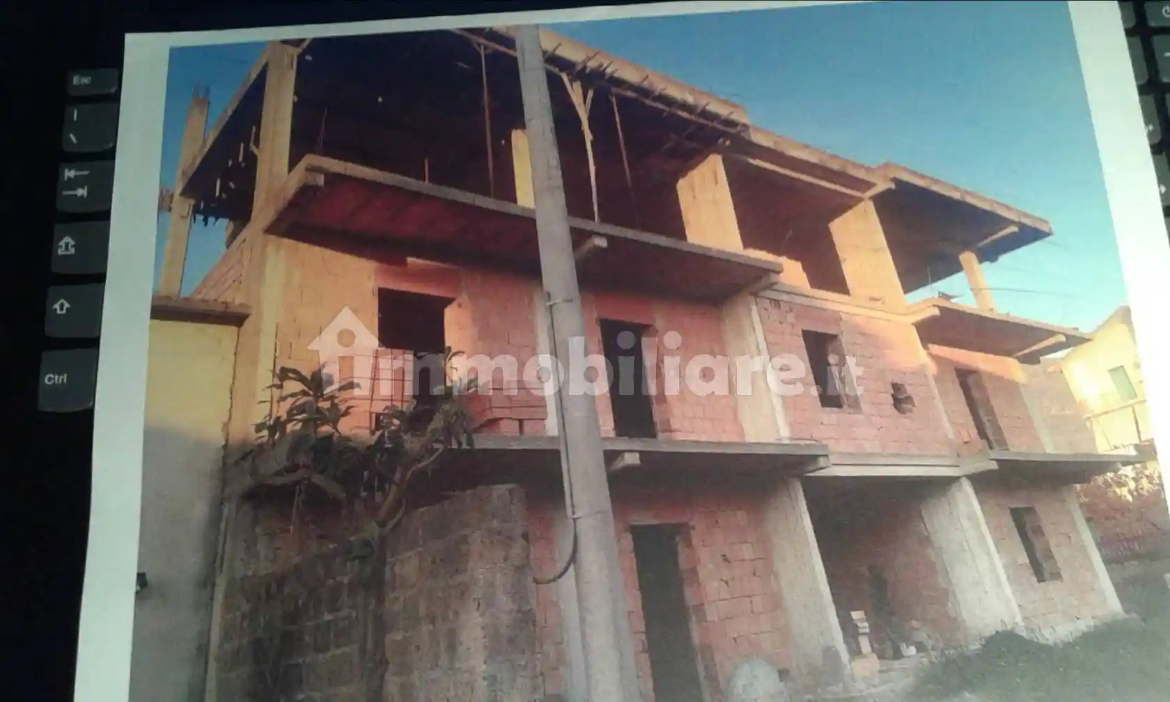 Palazzo - Edificio in vendita a Camigliano
