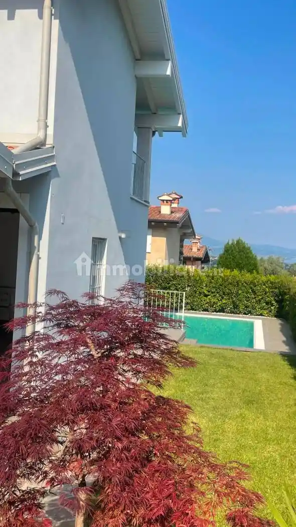 Villa in vendita a Polpenazze del Garda