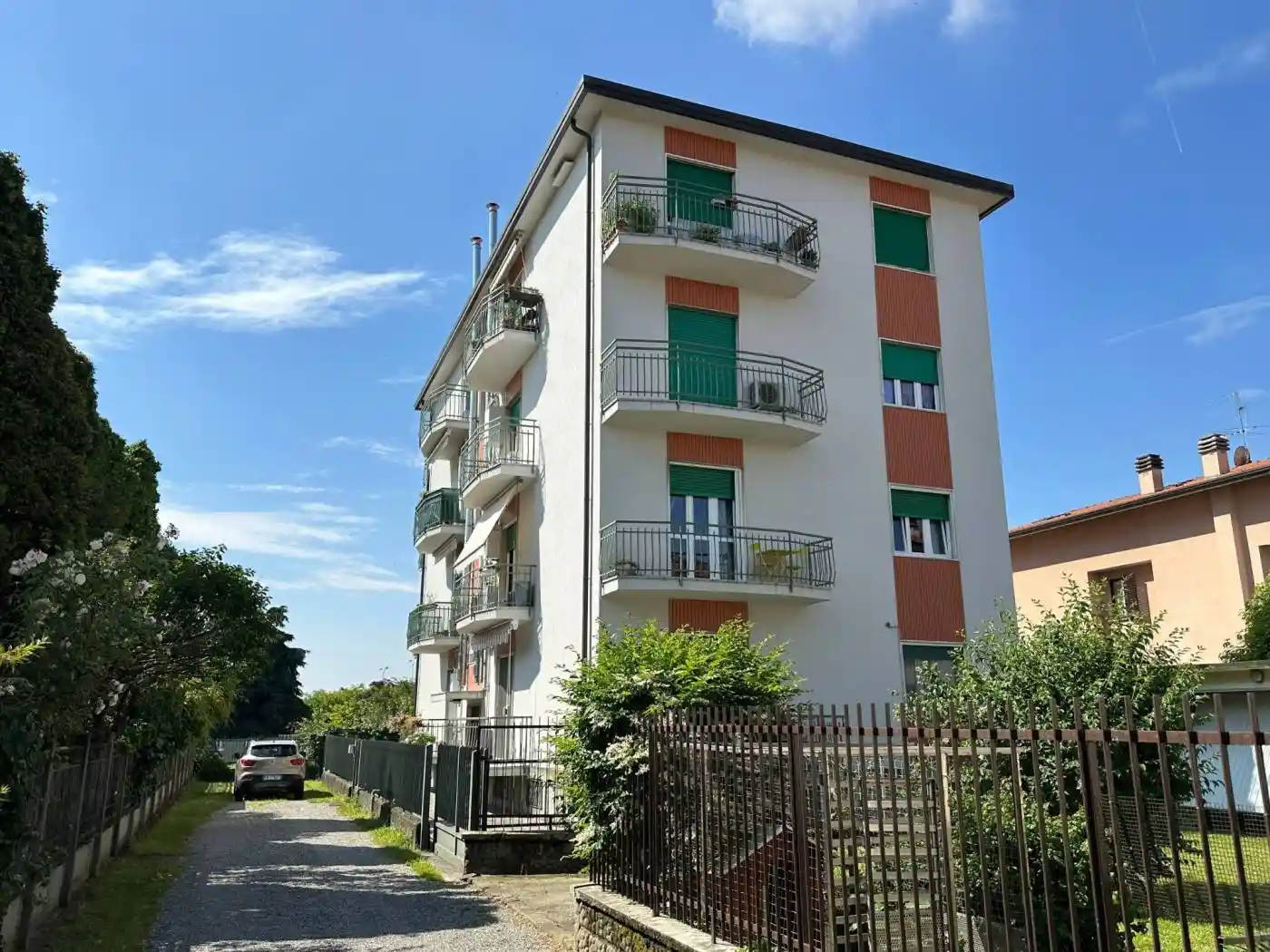 Appartamento in vendita a Pessano con Bornago