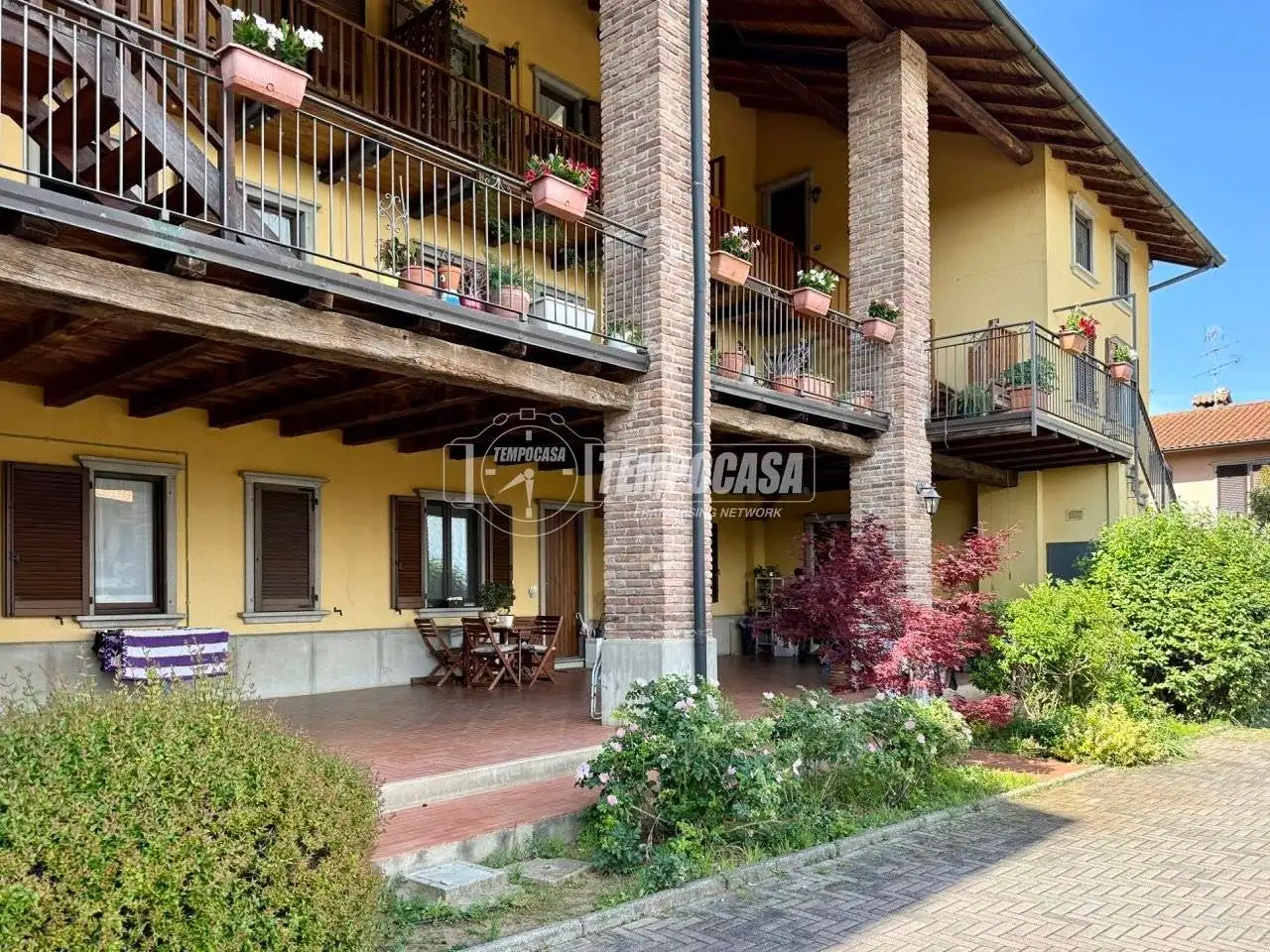 Appartamento in vendita a Usmate Velate