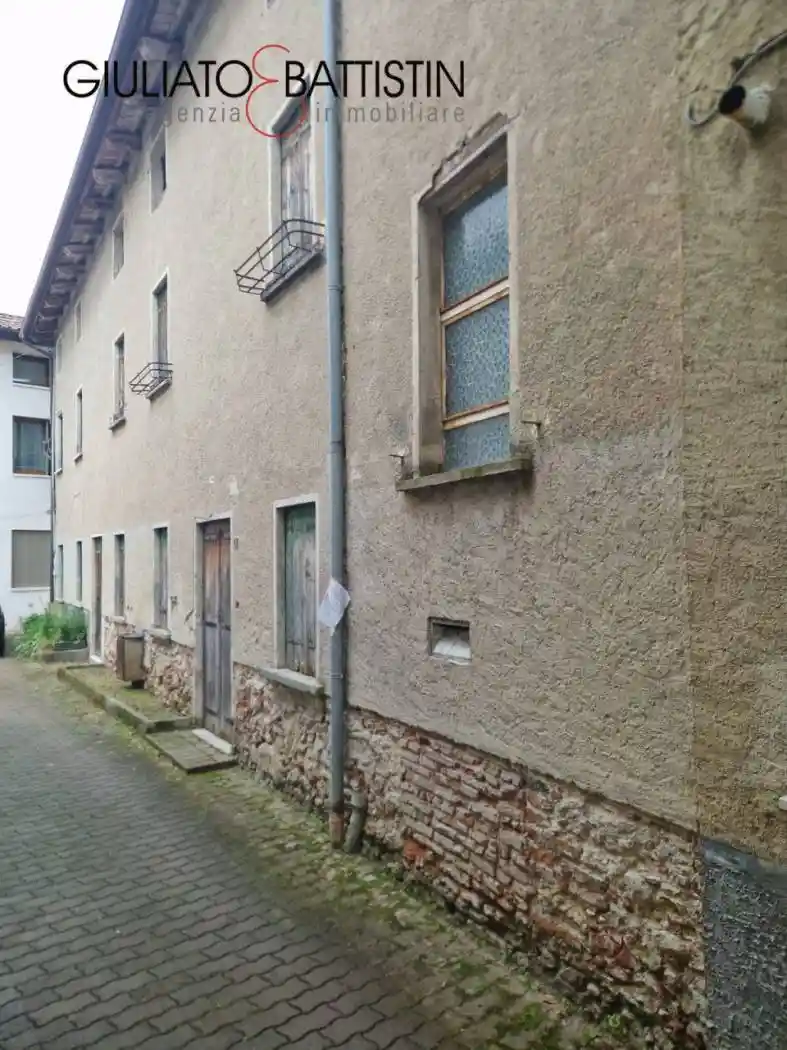 Palazzo - Edificio in vendita a Isola Vicentina