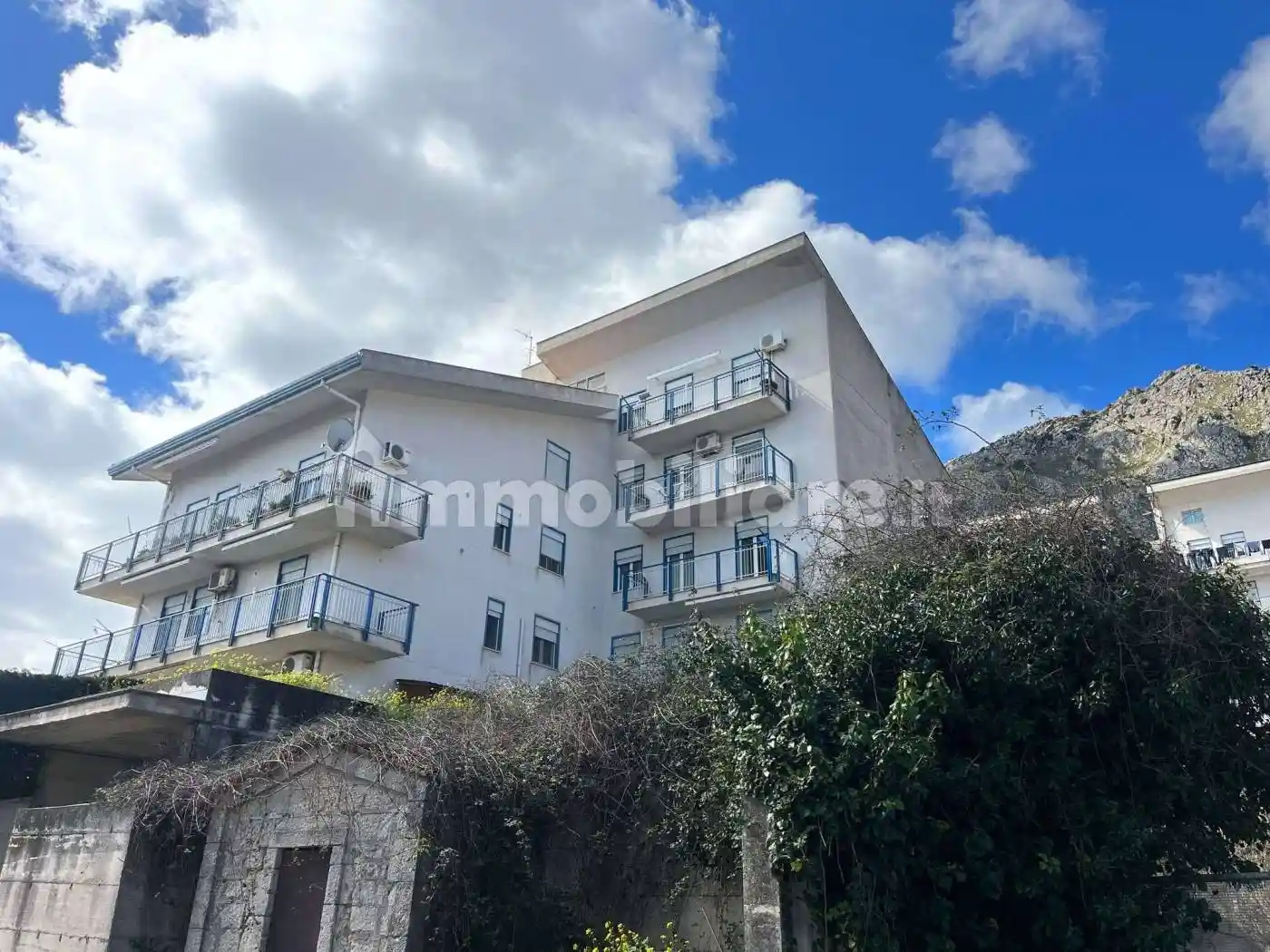 Appartamento in vendita a Piana degli Albanesi