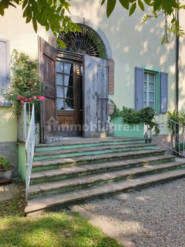 Palazzo - Edificio in vendita a Parma