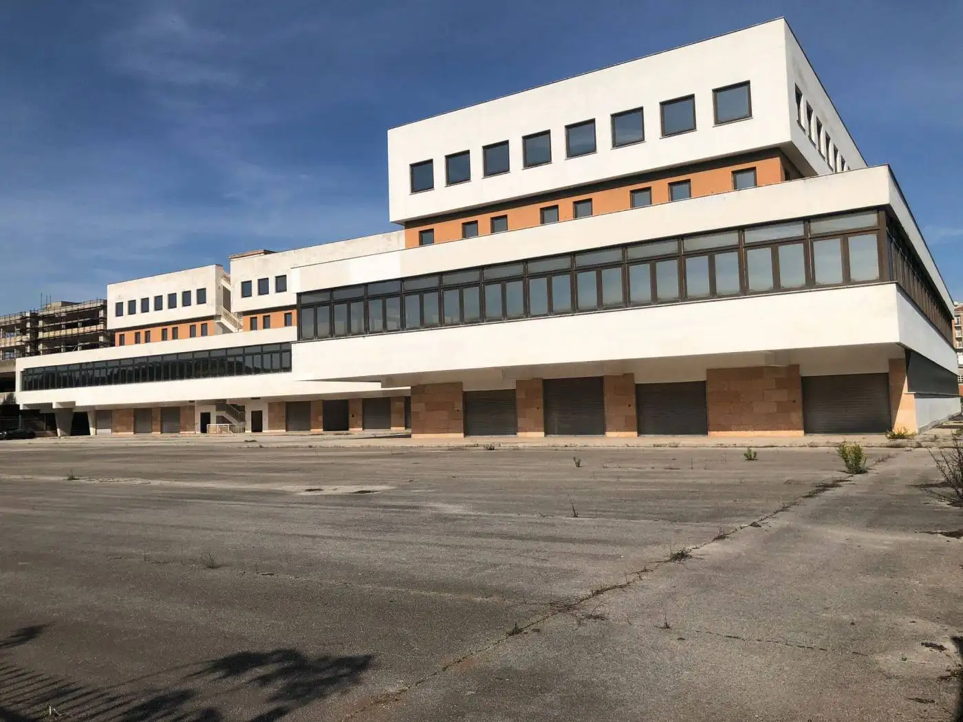Palazzo - Edificio in vendita a Roma