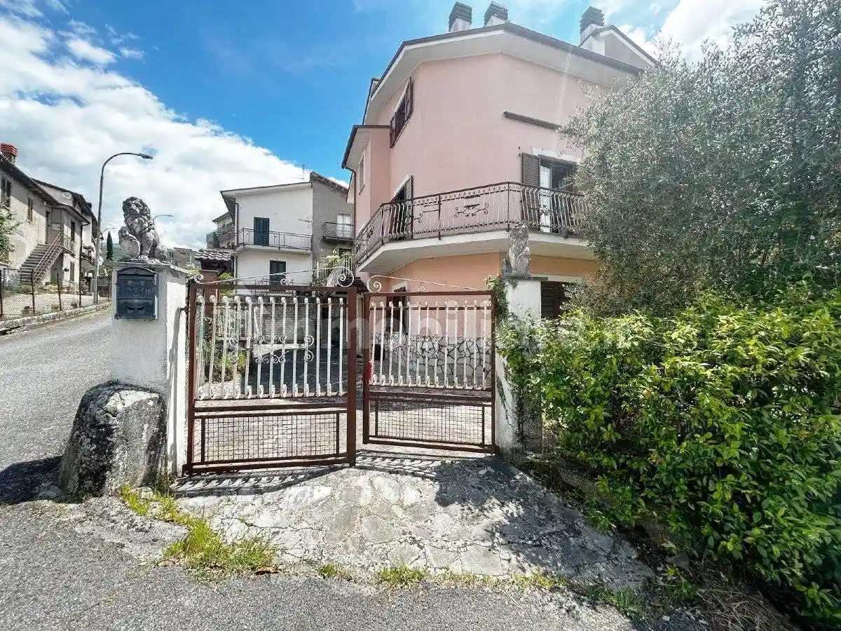 Villa in vendita a Petrella Salto