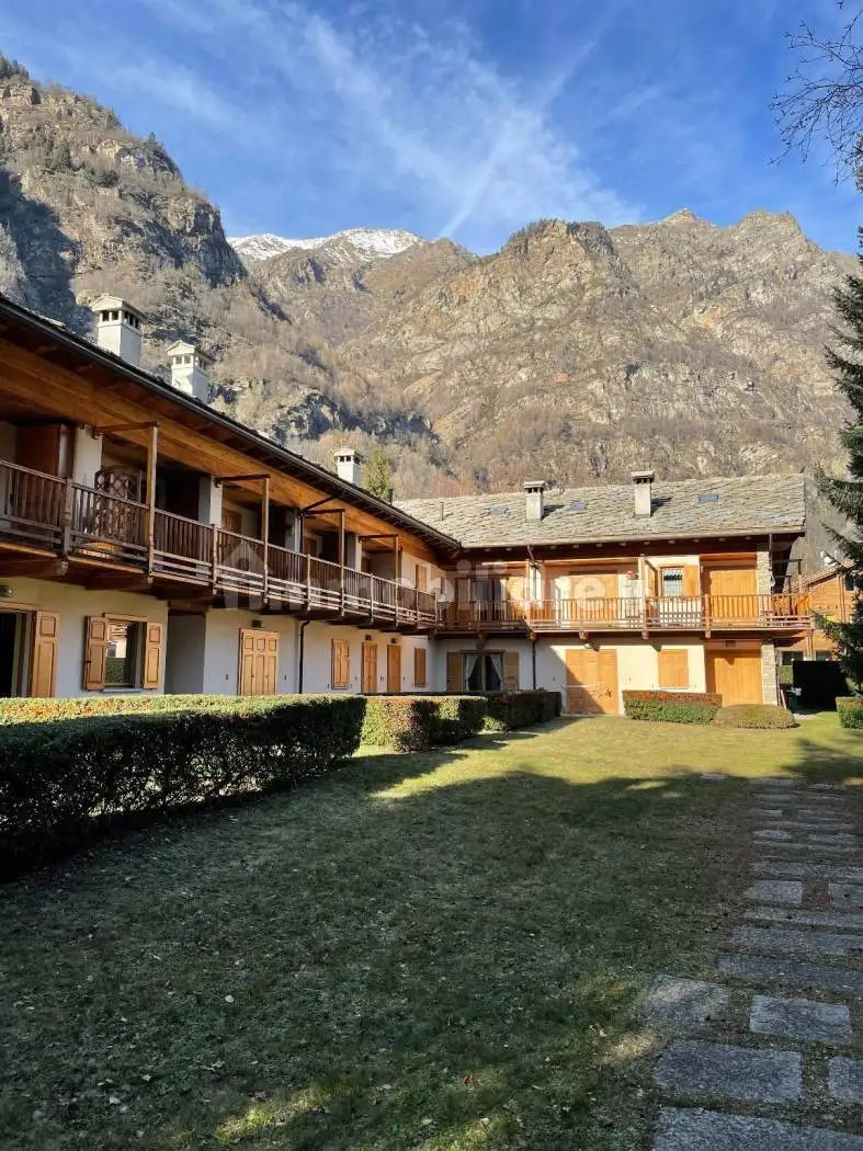 Appartamento in vendita a Issime