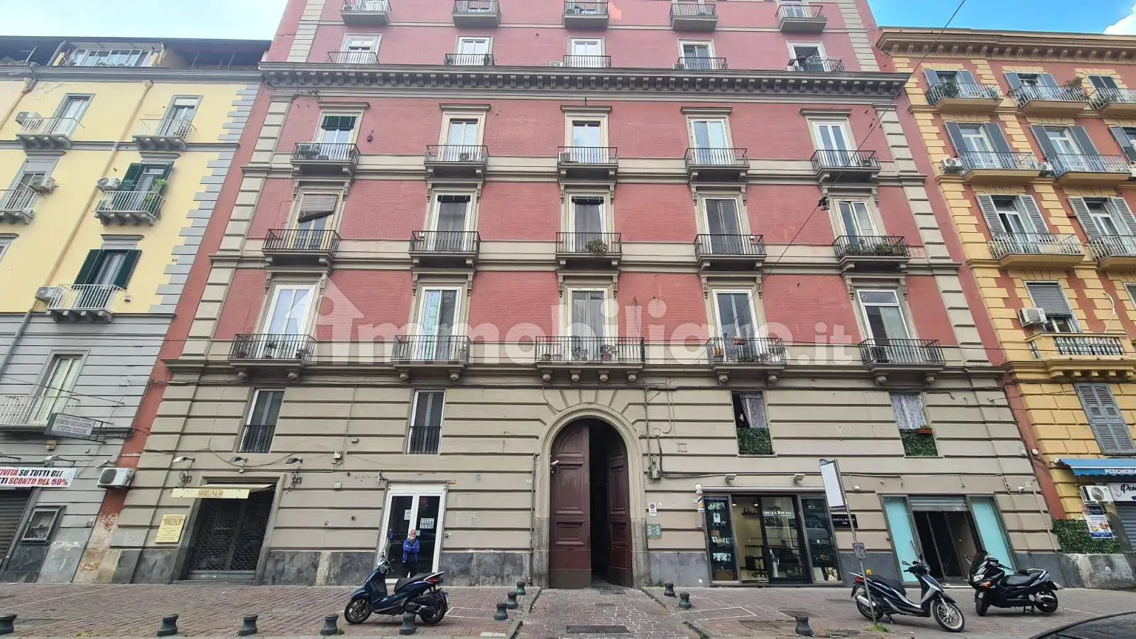 Appartamento in vendita a Napoli