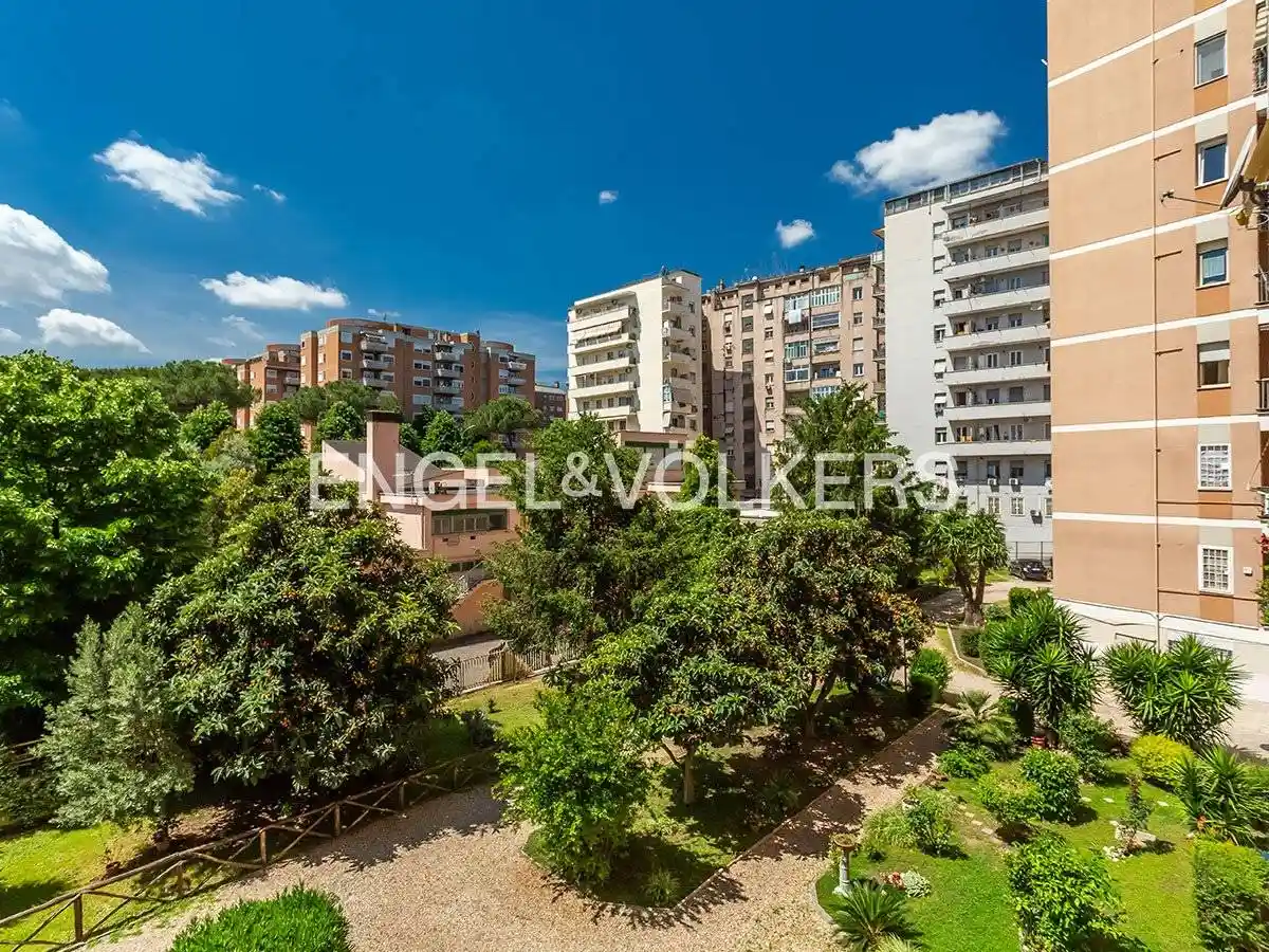 Appartamento in vendita a Roma