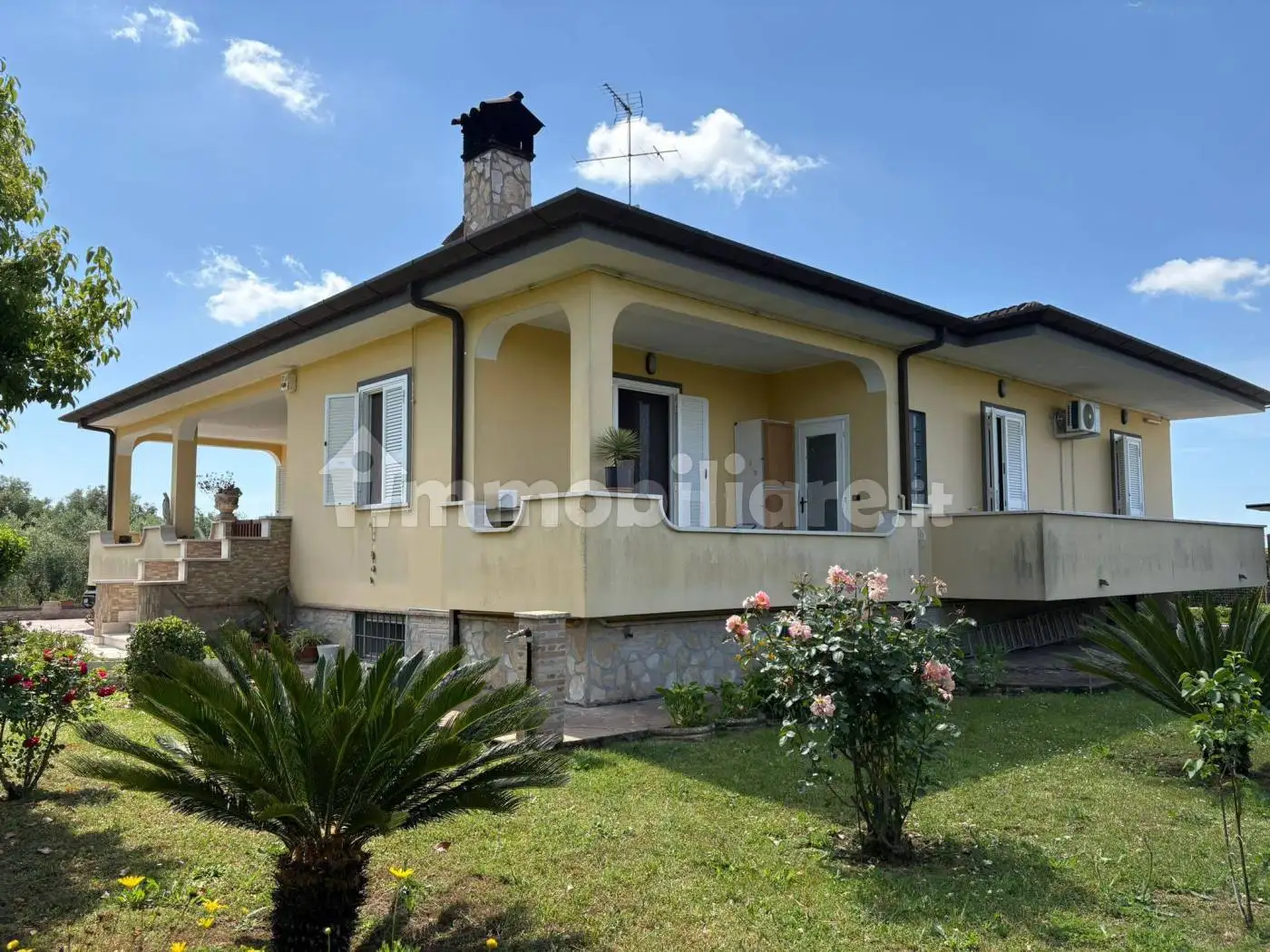 Villa in vendita a Aprilia