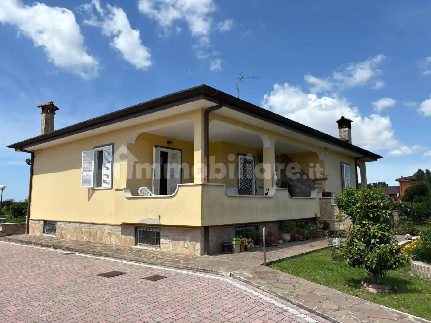 Villa unifamiliare via Carano 40, Torre del Padiglione - Carano, Aprilia - foto 2