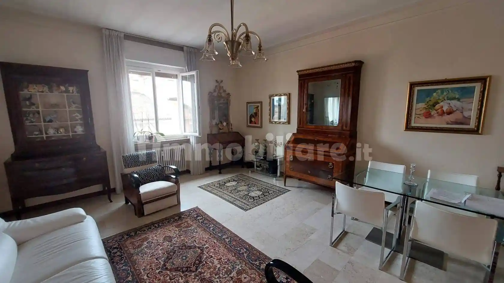 Appartamento in vendita a Piacenza