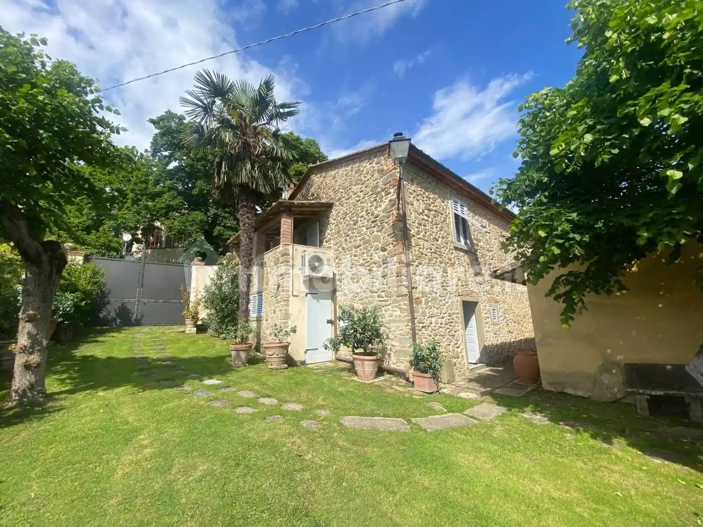 Casa indipendente in affitto a Arezzo