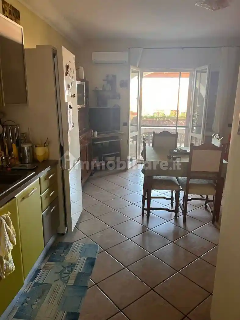 Bilocale viale Magna Grecia 100, Lungomare, Capocolonna, Crotone - foto 2