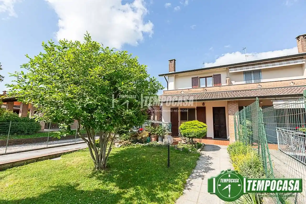 Villa in vendita a Palazzo Pignano