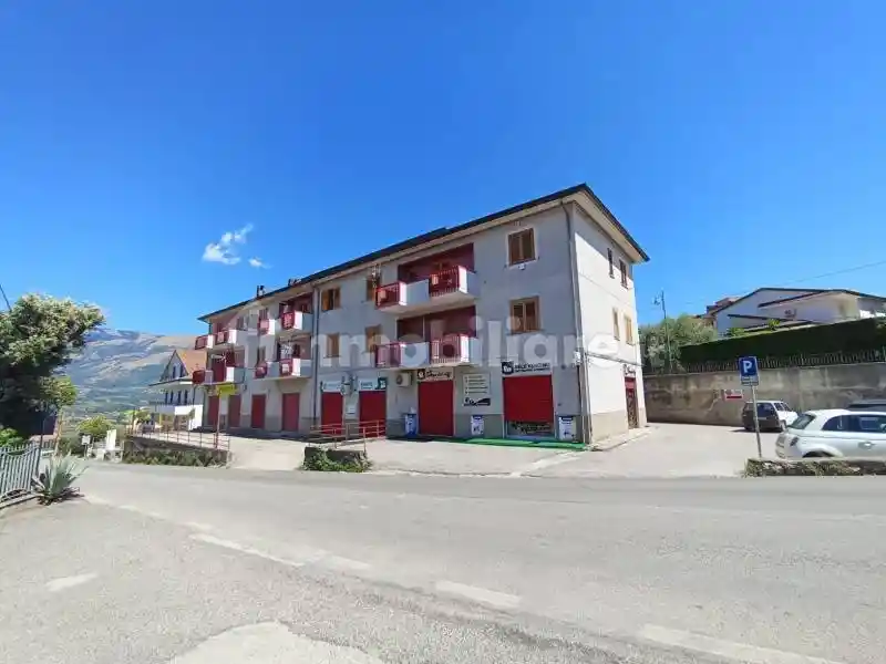 Appartamento in vendita a Oliveto Citra