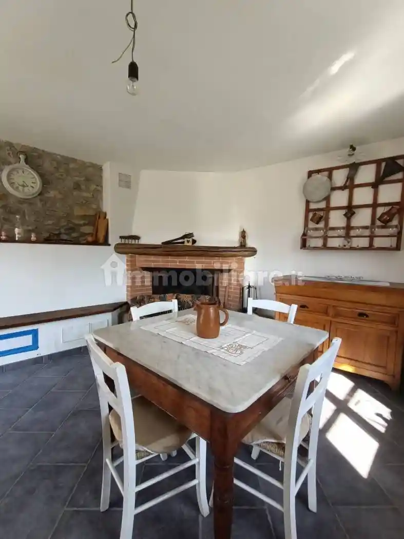Rustico - Casale in vendita a Aulla