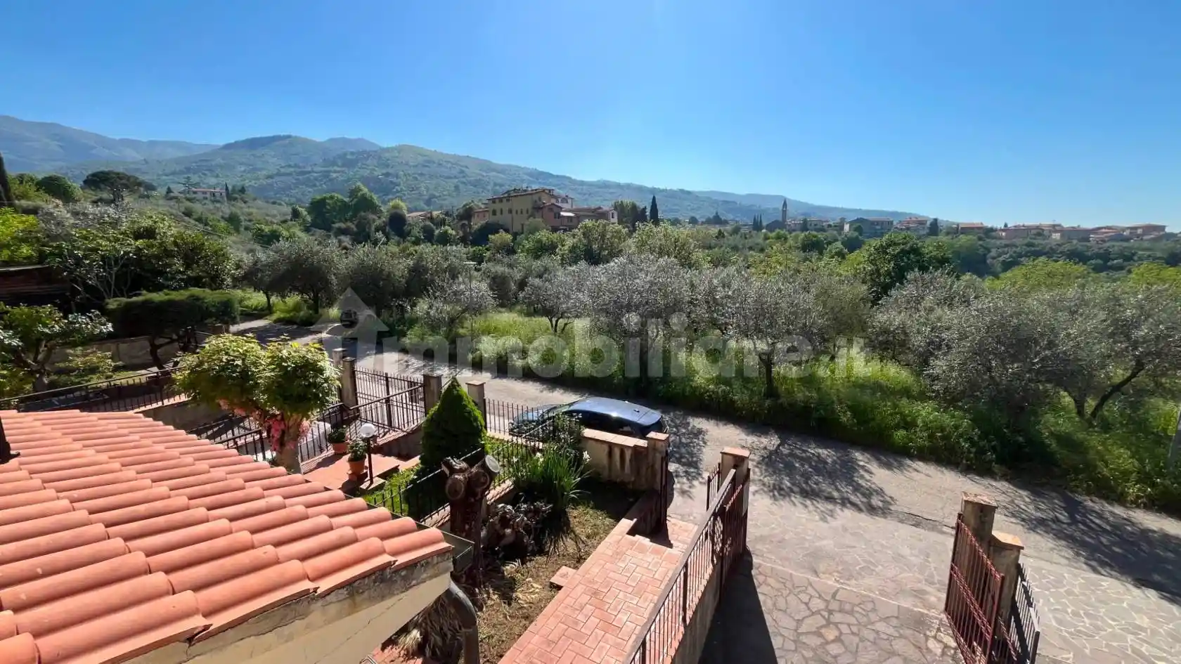 Casa indipendente in vendita a Reggello