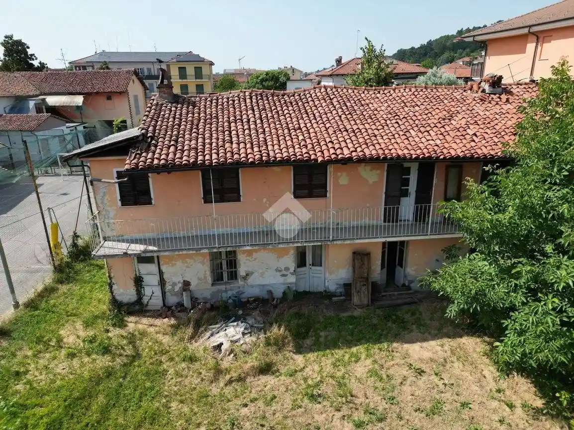 Casa indipendente in vendita a Bra