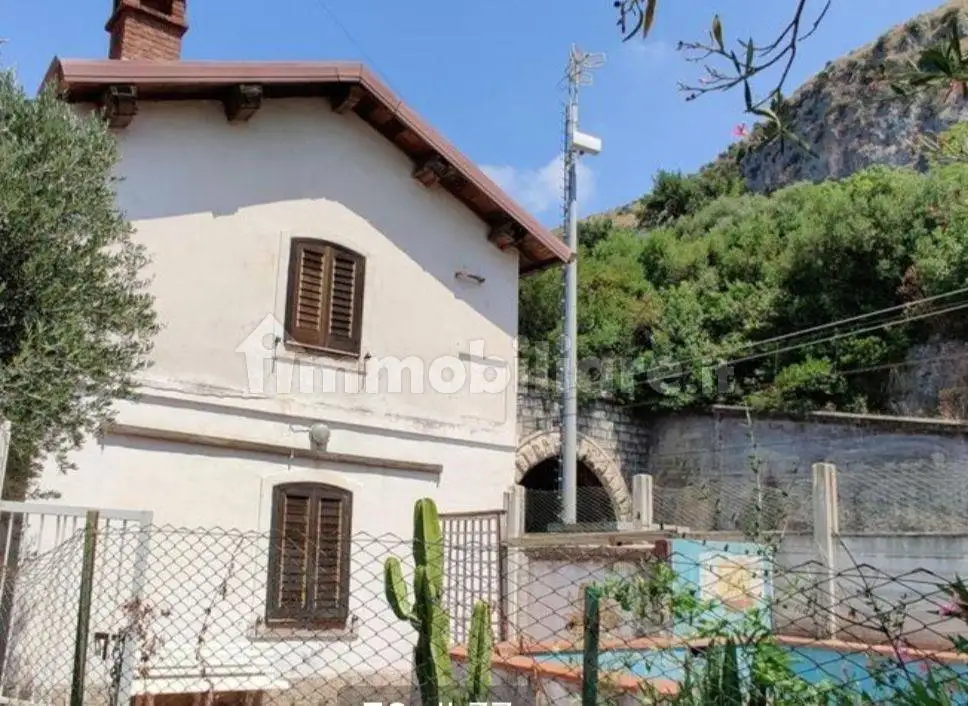 Palazzo - Edificio in vendita a Maratea