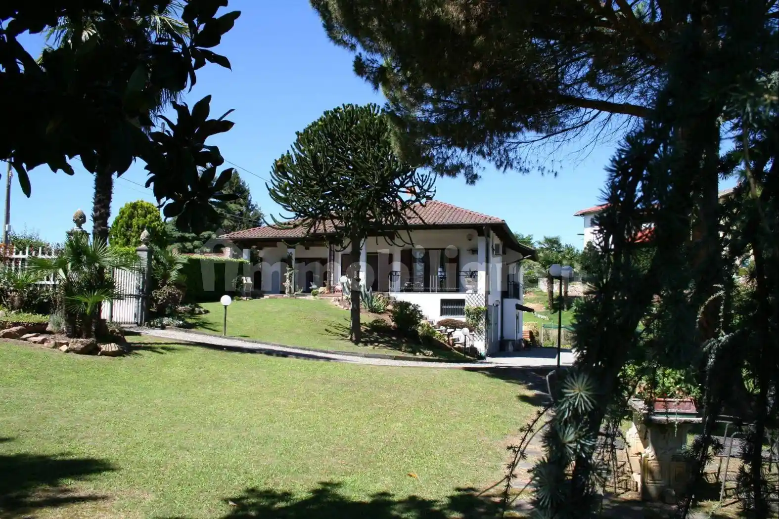 Villa in vendita a Brusnengo
