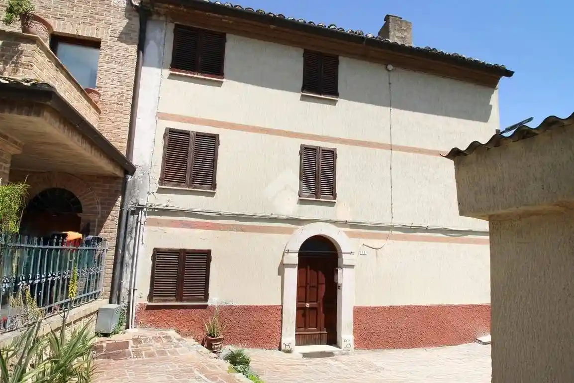 Casa indipendente in vendita a Fermo
