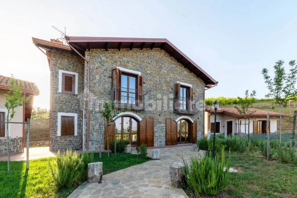 Appartamento in vendita a Salerno