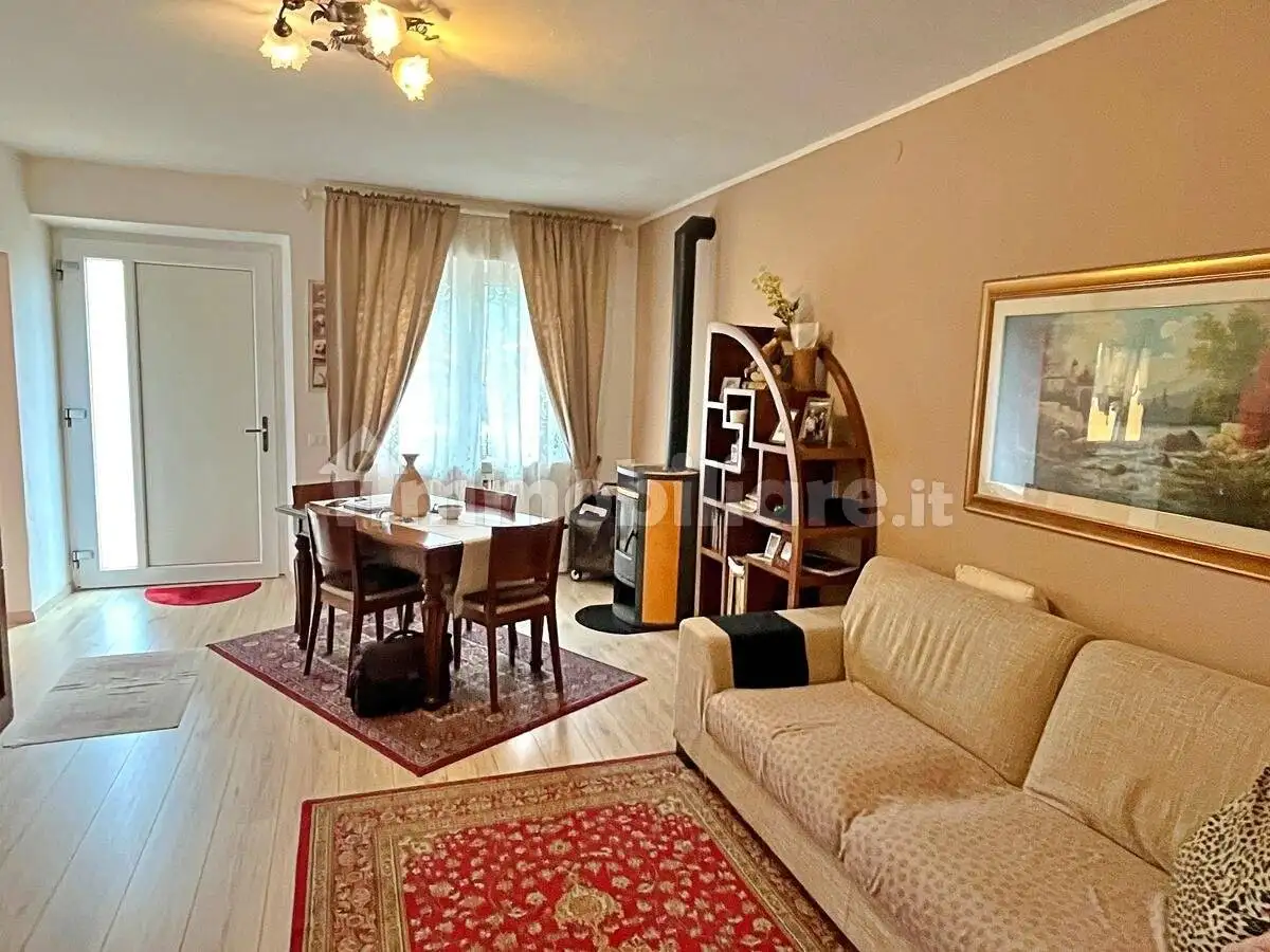 Terratetto unifamiliare Località Cà Vecchia 1, Brentino Belluno - foto 2