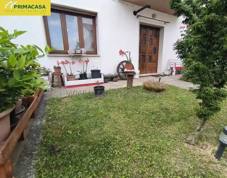 Villetta a schiera - foto 2