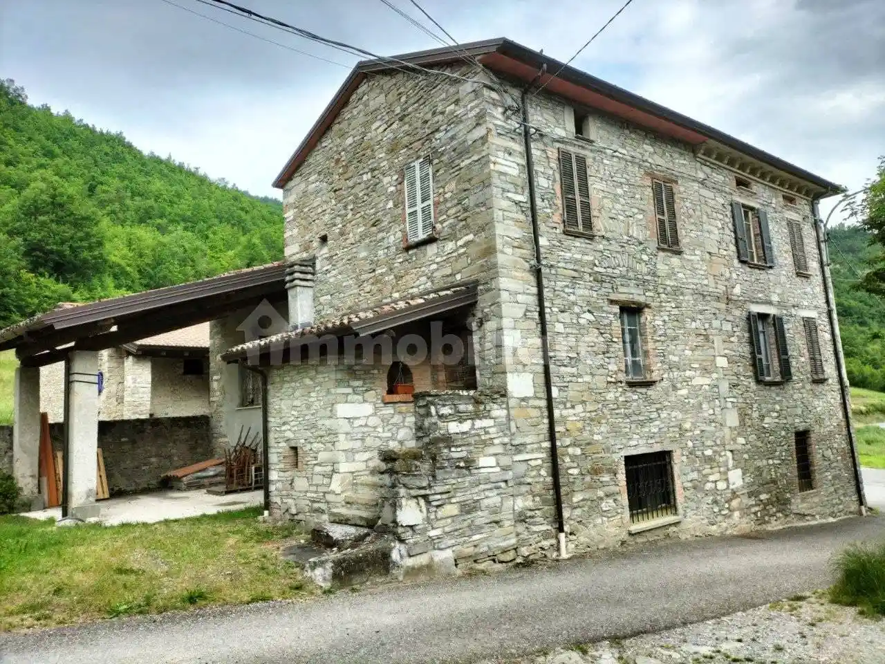 Villa in vendita a Bettola