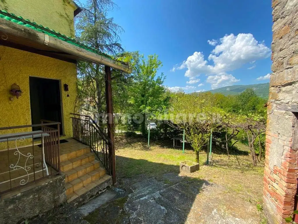 Villa in vendita a Terenzo