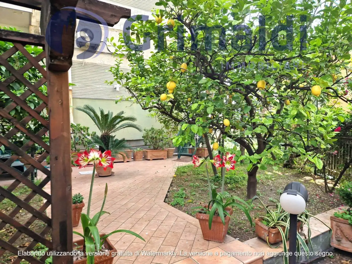 Appartamento in vendita a Napoli