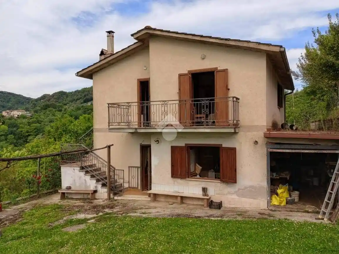 Casa indipendente in vendita a Bellegra