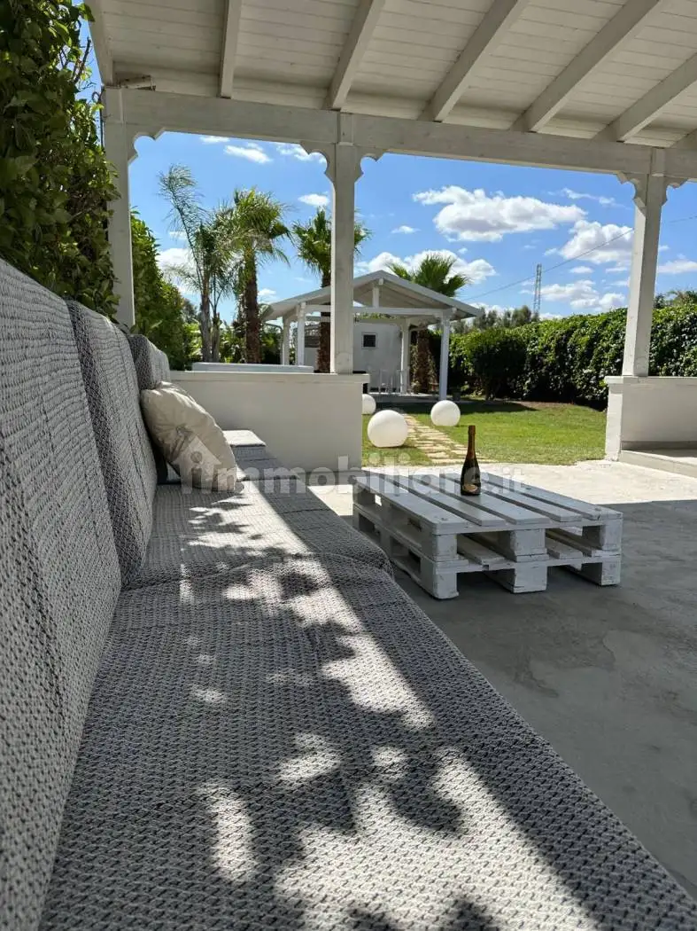 Villa in affitto a Brindisi