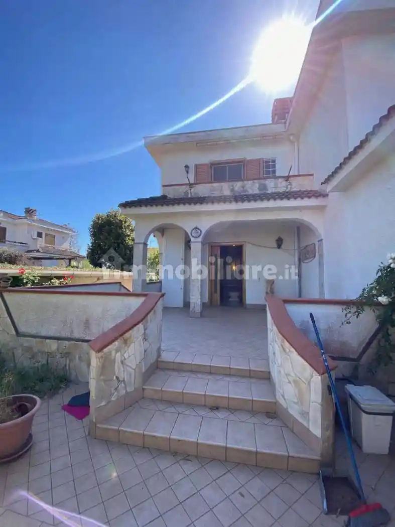 Villa in vendita a Sabaudia