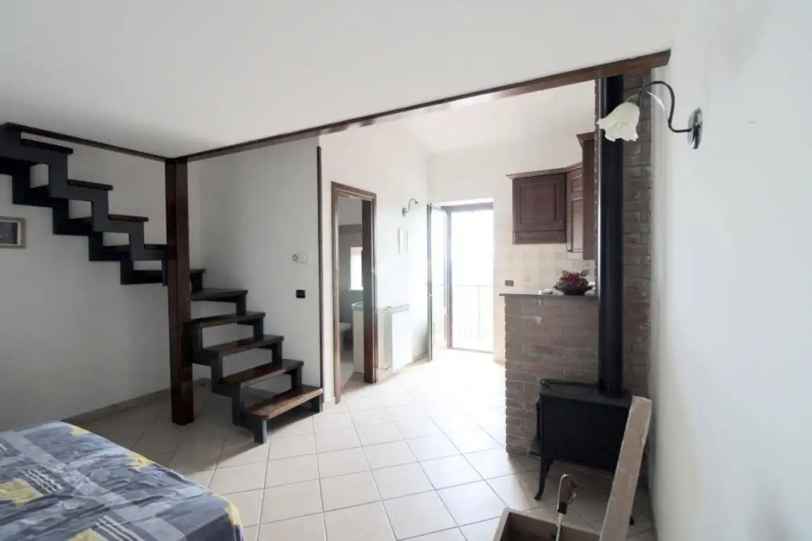 Appartamento in vendita a Poggio Catino