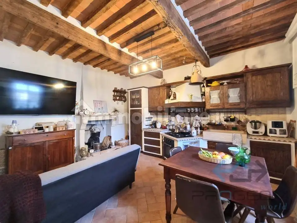 Casa indipendente in vendita a Lucca