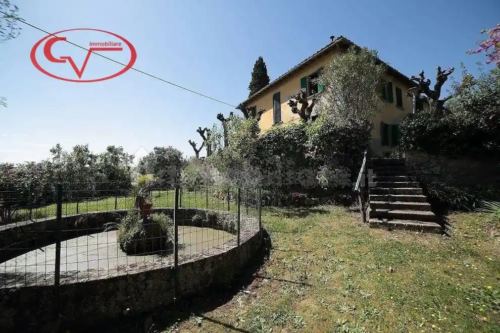 Villa in vendita a Montevarchi