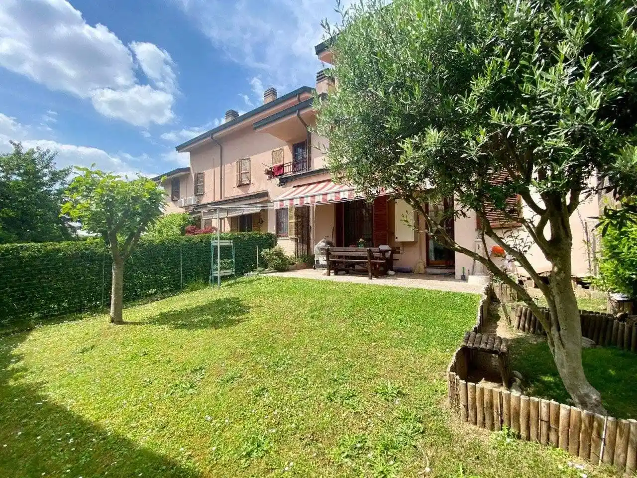 Villetta a schiera in vendita a Binasco