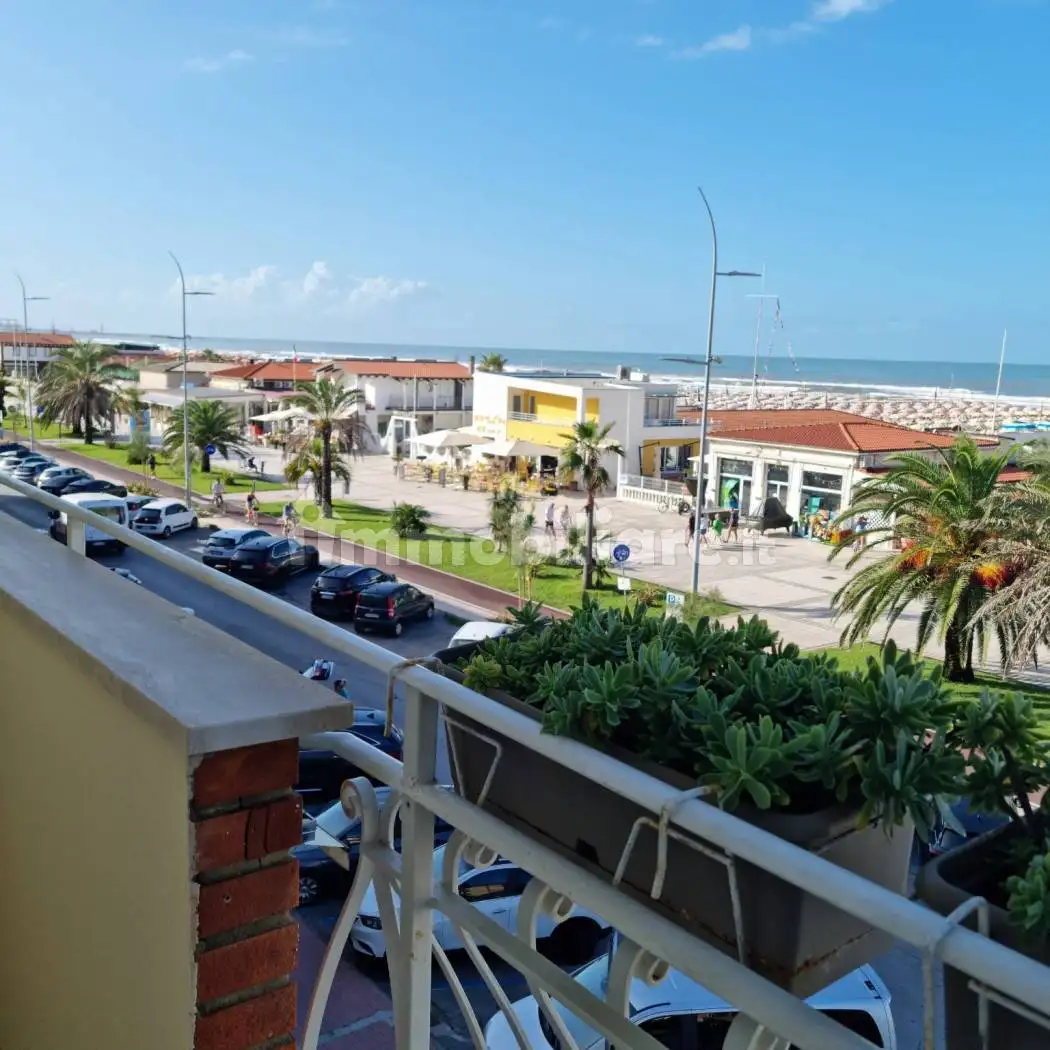 Appartamento in vendita a Camaiore