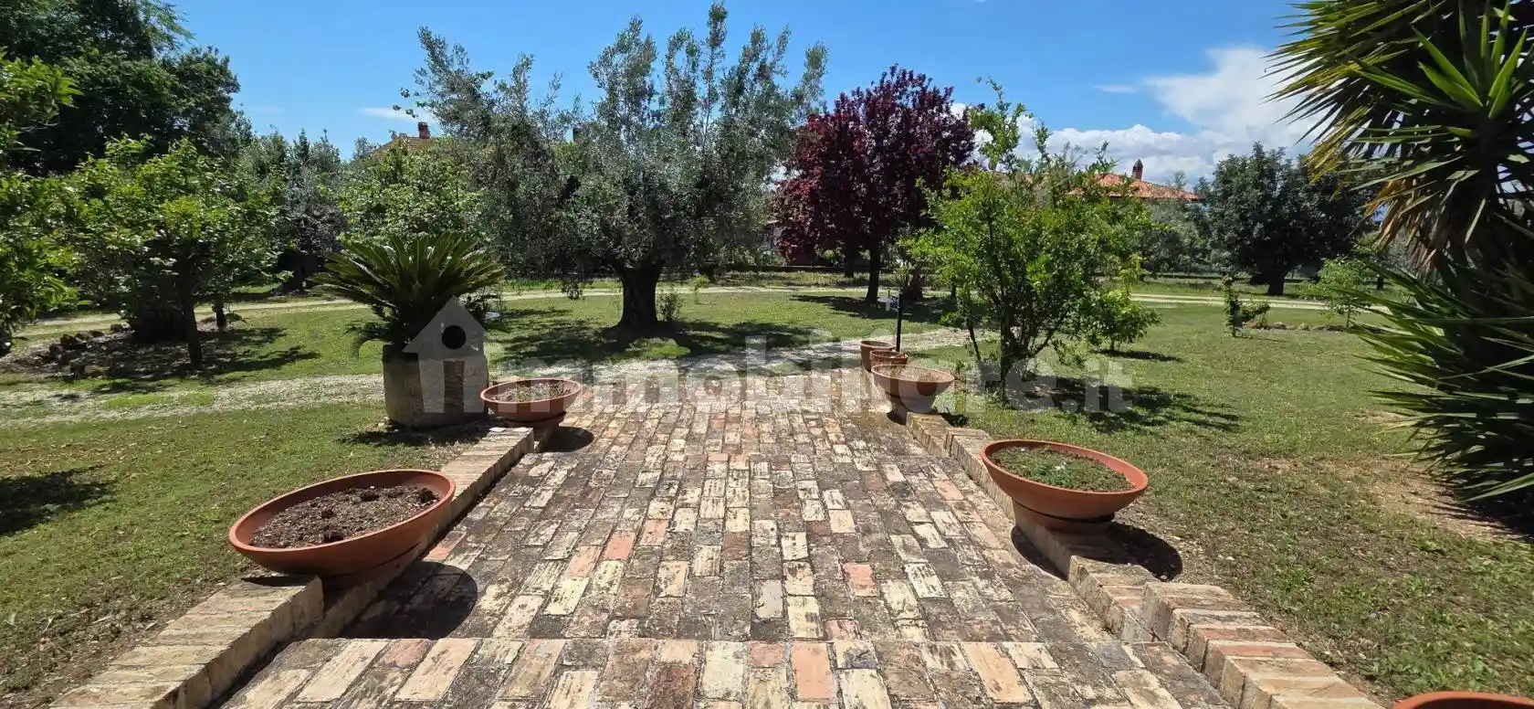Villa unifamiliare, ottimo stato, 546 m², Giulianova - foto 5
