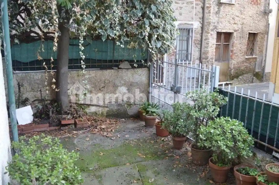 Casa indipendente in vendita a Montignoso