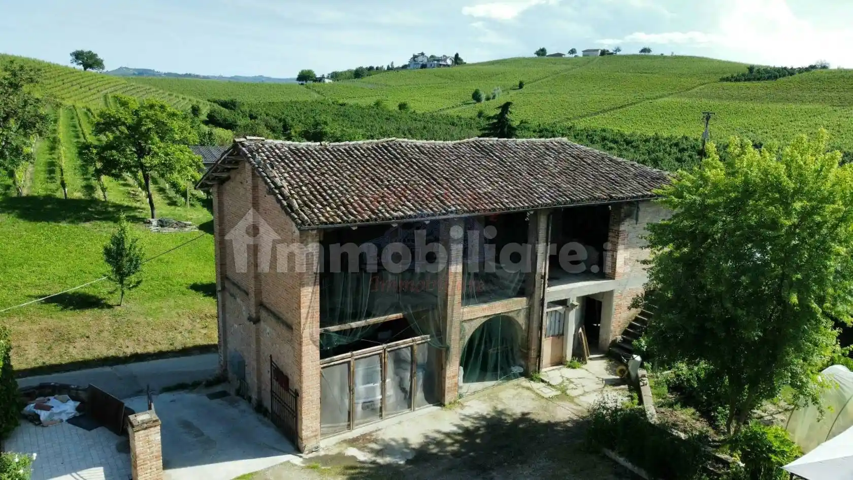 Rustico - Casale in vendita a Castagnole delle Lanze