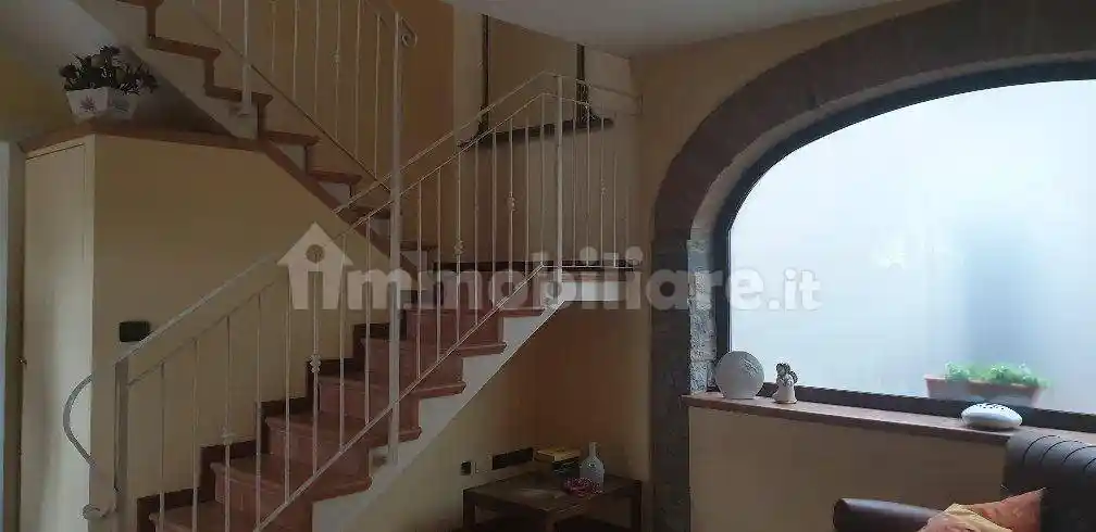 Appartamento in affitto a Varano de' Melegari