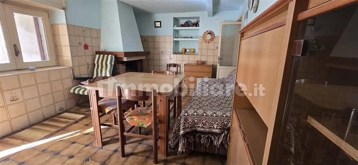 Casa indipendente in vendita a Mozzagrogna