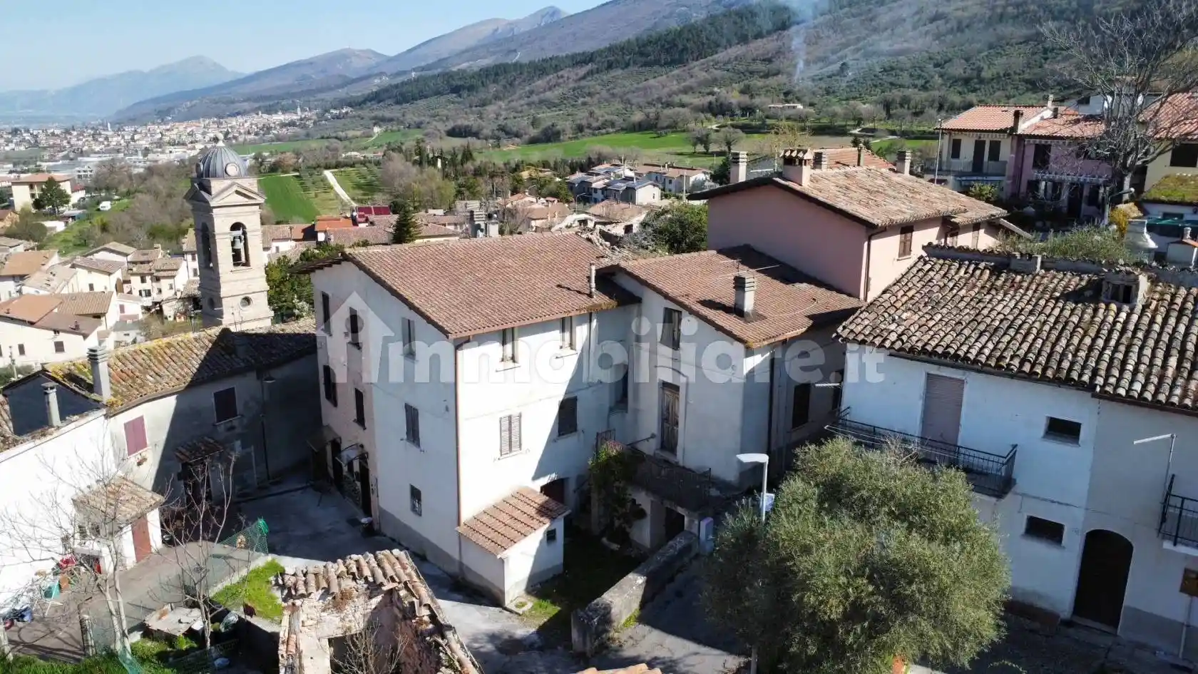 Casa indipendente in vendita a Gualdo Tadino