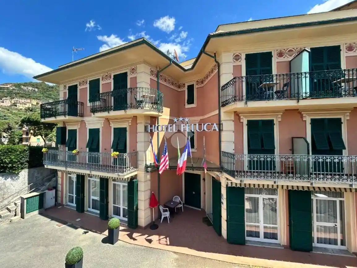 Palazzo - Edificio in vendita a Bonassola