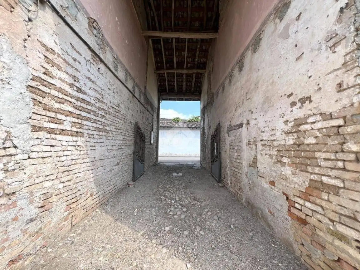 Casa colonica via Trento 90, Centro, Acquanegra sul Chiese - foto 3